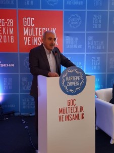 Belediye Başkanı Kara 'Göç, Mültecilik Ve İnsanlık' Temalı Zirveye Katıldı