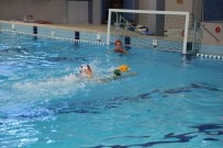 CUMHURIYET BAYRAMı - Sutopunda Cumhuriyet Coşkusu