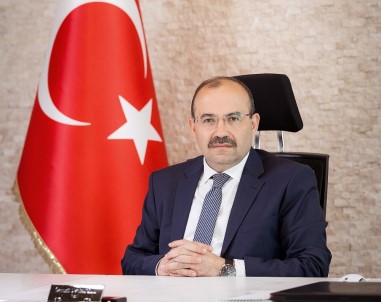 Trabzon'un 44. Valisi İsmail Ustaoğlu Oldu