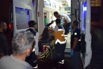 VİRANŞEHİR - Yolcu Minibüsü Traktöre Çarptı Açıklaması 1 Ölü, 4 Yaralı