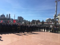 İSTANBUL VALİLİĞİ - Taksim'de Çelenk Gerginliği