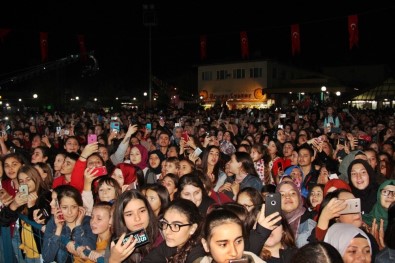 Çan'da Fener Alayı Coşkusu