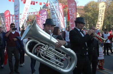 CHP'liler Anıtkabir'e Yürüdü