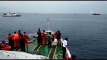 Endonezya'da Yolcu Uçağı Denize Düştü