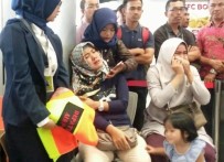 Endonezya'da Yolcu Uçağı Düştü Açıklaması 185 Kişi Taşıyordu