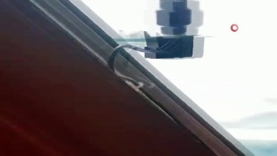 Endonezya’da yolcu uçağı denize düştü
