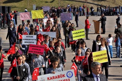 Karabük'te Cumhuriyet Bayramı Kutlamalarına Yoğun İlgi