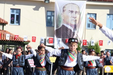 Manisa İlçelerinde Cumhuriyet Bayramı Kutlamaları