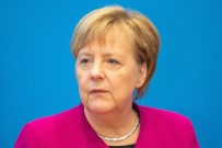 ANGELA MERKEL - Merkel, CDU Liderliğini Bırakıyor