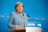 HESSEN - Merkel parti liderliğini ve başbakanlığı bırakıyor