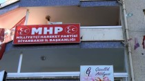 Eski MHP Kocaköy İlçe Başkanı Bıçaklanarak Öldürüldü Haberi
