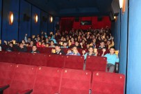 TÜRKIYE BELEDIYELER BIRLIĞI - Isparta'da 7 Bin 356 Öğrenci Sinema İle Buluşacak