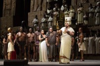 AKMERKEZ - Met Opera Aida İle Sezonu Açıyor