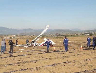 Antalya'da uçak düştü: 2 ölü