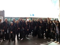 VOLEYBOL TAKIMI - Eczacıbaşı Vitra, Spor Toto Şampiyonlar Kupası İçin Ankara'da