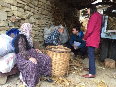 İzmit Belediyesi'nin Köy Ziyaretleri Hız Kesmiyor