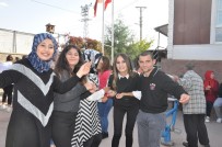 BAKIM MERKEZİ - MYO Öğrencileri Engellilere Unutulmaz Bir Gün Yaşattı