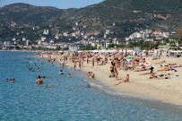 KLEOPATRA - Yurtta Kar, Alanya'da Deniz Keyfi