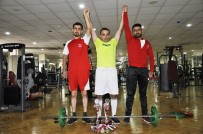 GÖRME ENGELLİLER - Hamallıktan Avrupa Şampiyonluğuna Uzanan Görme Engelli Halterci