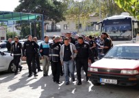 PAZAR ESNAFI - Kemer Belediyesine Yolsuzluk Operasyonu Açıklaması 20 Gözaltı (2)