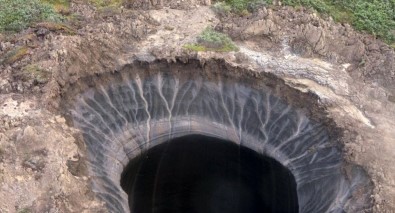 Rusya'daki Gizemli Kraterlerin Nedeni Küresel Isınma Olabilir