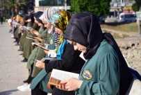 SEYHAN NEHRİ - Taşköprü'de 'Seyyar Okurlar' Kitap Okudu