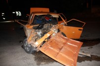 Kırşehir'de Trafik Kazası Açıklaması 2 Yaralı