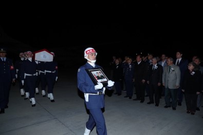 Şehit Jandarma Uzman Çavuş Gök'ün Naaşı Memleketi Eskişehir'e Ulaştı