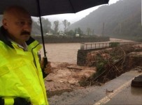 Trabzon'da Sağanak Yağış Etkili Oluyor
