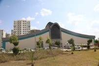 YÜZME KURSU - Yüreğir 2 Kapalı Yüzme Havuzuna Kavuşuyor