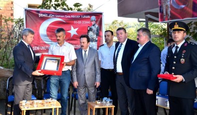 Zonguldak Valisi Çınar Şehit Ailesi İle Bir Araya Geldi