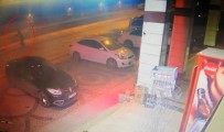 Çalmak İstedikleri Motosikletin Sahibine Ateş Edip Kaçtılar