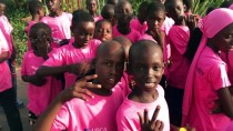 Dakar'da Kanserle Mücadelede Farkındalık İçin Yürüyüş