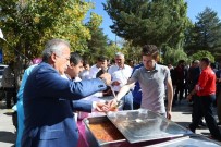 İMAM HATİP LİSESİ - Rektör Çomaklı Öğrencilere Aşure İkram Etti