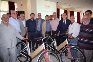 Serik'te Din Görevlilerine Bisiklet