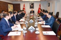 MAHMUT DEMIRTAŞ - Vali Demirtaş, Kaymakamlarla Bir Araya Geldi