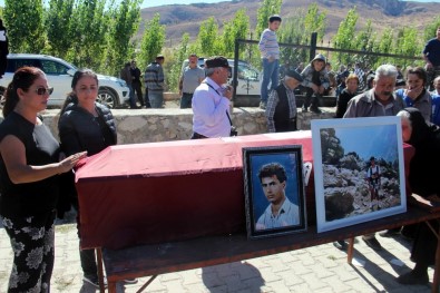 Alp Dağları'nda Cesedi 26 Yıl Sonra Bulunan Dağcı Defnedildi