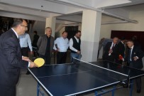 Bakan Kasapoğlu'nun Hediyeleri Öğrencilere Dağıtılıyor