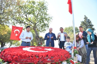 Başkan Kafaoğlu'ndan Şehit Ailesine Taziye Ziyareti
