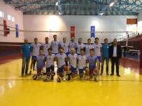 VOLEYBOL TAKIMI - Eğirdir Elmaspor, İlk Maçında Mağlup