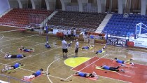 KADIN VOLEYBOL TAKIMI - 'Hedefimiz Ligde Kalıcı Olmak'