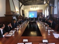 Türk İş Adamları Petersburg'a Çıkarma Yaptı