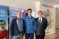 MUSTAFA EMIR - YKS Türkiye Birincisi Okulunu Ziyaret Etti