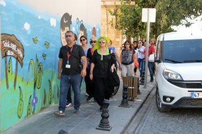 Sonbaharda Mardin'de Turist Yoğunluğu Arttı