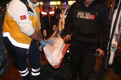 Taksim Meydanda Erkek Cesedi Bulundu