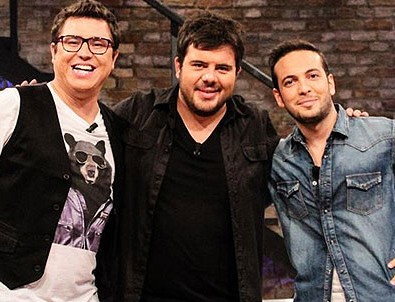 Üç adam dağıldı!