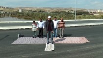 SAMI AYDıN - 'Beklenen' Köprüde Kurban Kesip Şükür Namazı Kıldılar