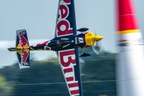 RED BULL - ABD'de Goulian Kazandı, Zirve El Değiştirdi