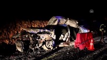 Aydın'da Otomobil Bariyere Çarptı Açıklaması 3 Ölü, 2 Yaralı