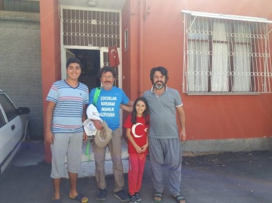 İhtiyaç Sahibi Çocuklara Dikkat Çekmek İçin Yürüdüler